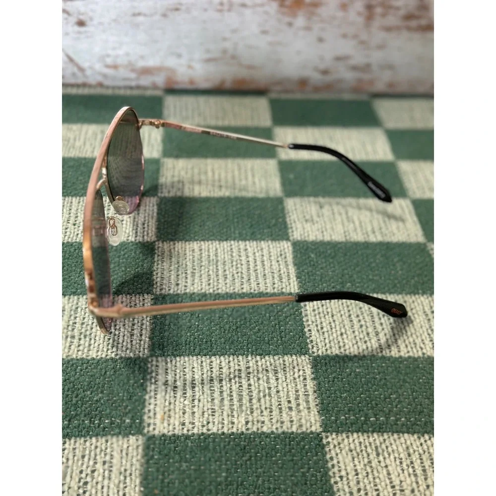 Quay High Key Aviator Sunglasses in Gold